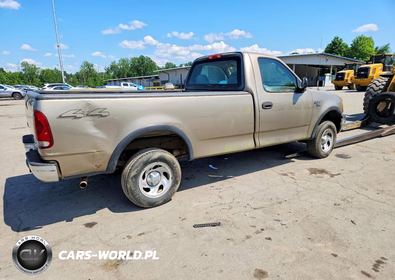 2003 Ford F150 Pickup VIN:1FTRF18W43NB82135 - 3