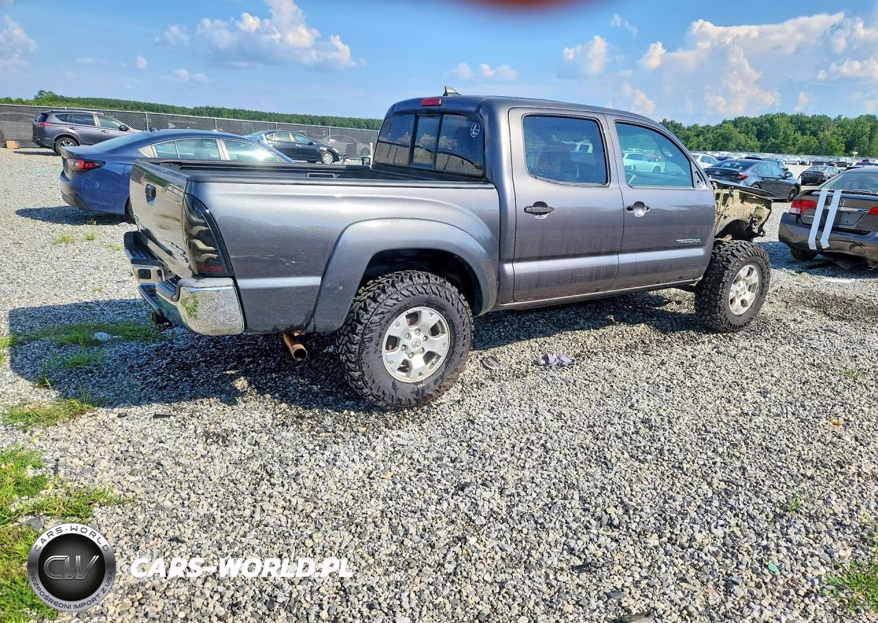 2012 Toyota Tacoma Double Cab VIN:5TFJX4GN1CX013313 - 3
