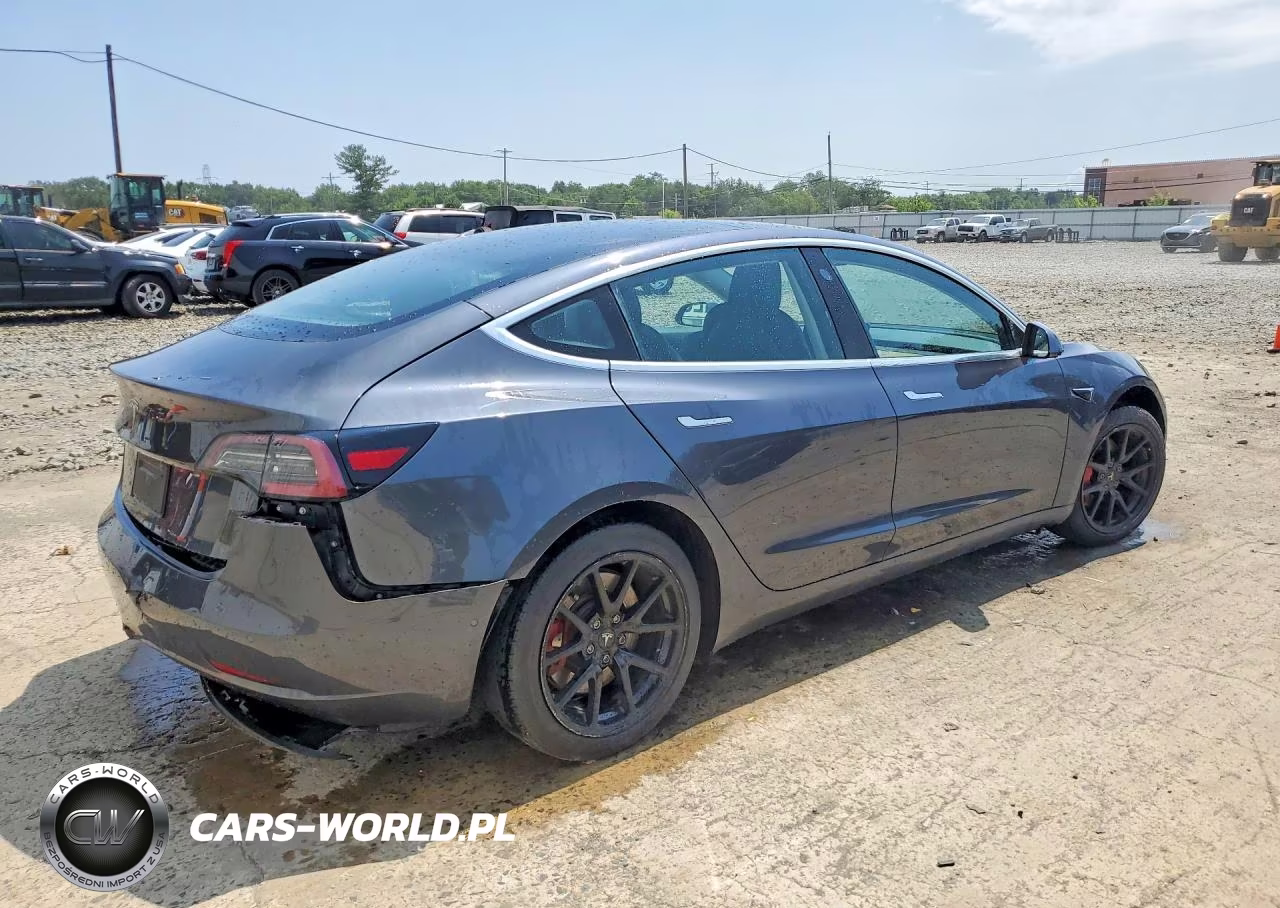 2018 Tesla Model 3 VIN:5YJ3E1EA4JF028134 - 3