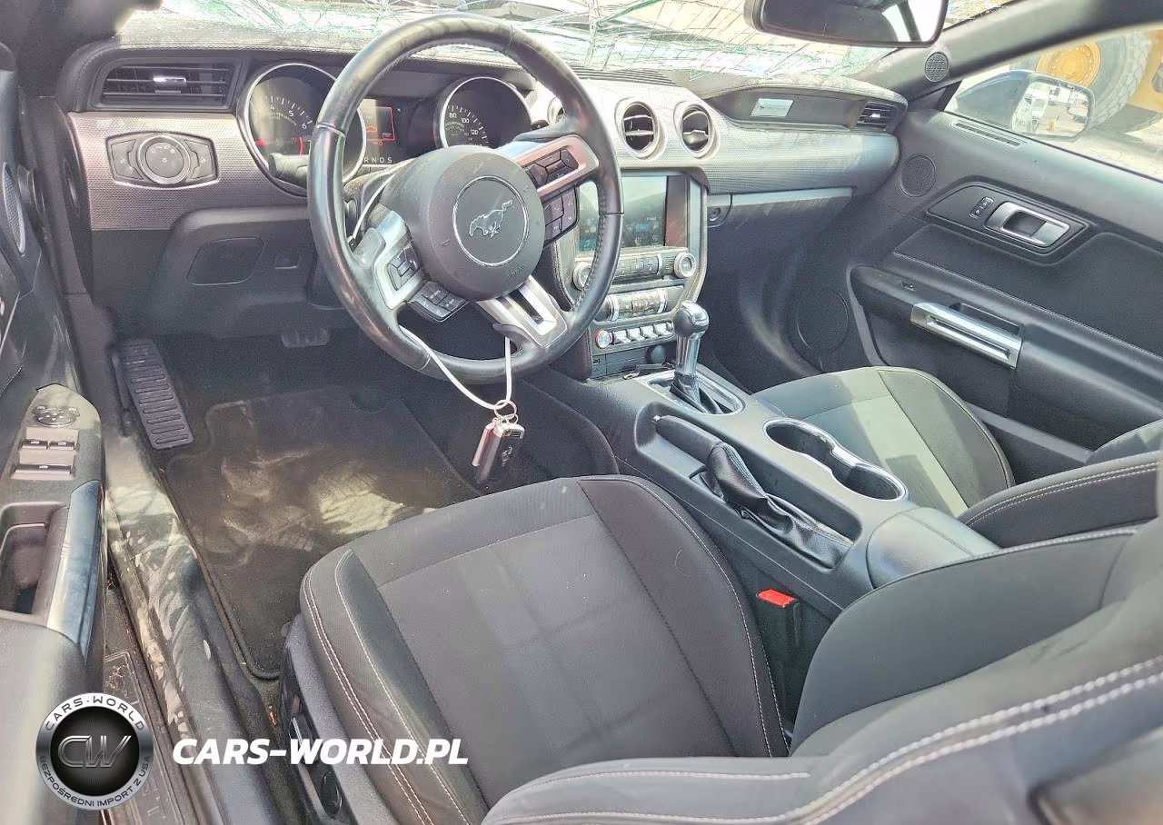 2018 Ford Mustang VIN:1FATP8UH0J5113643 - 8