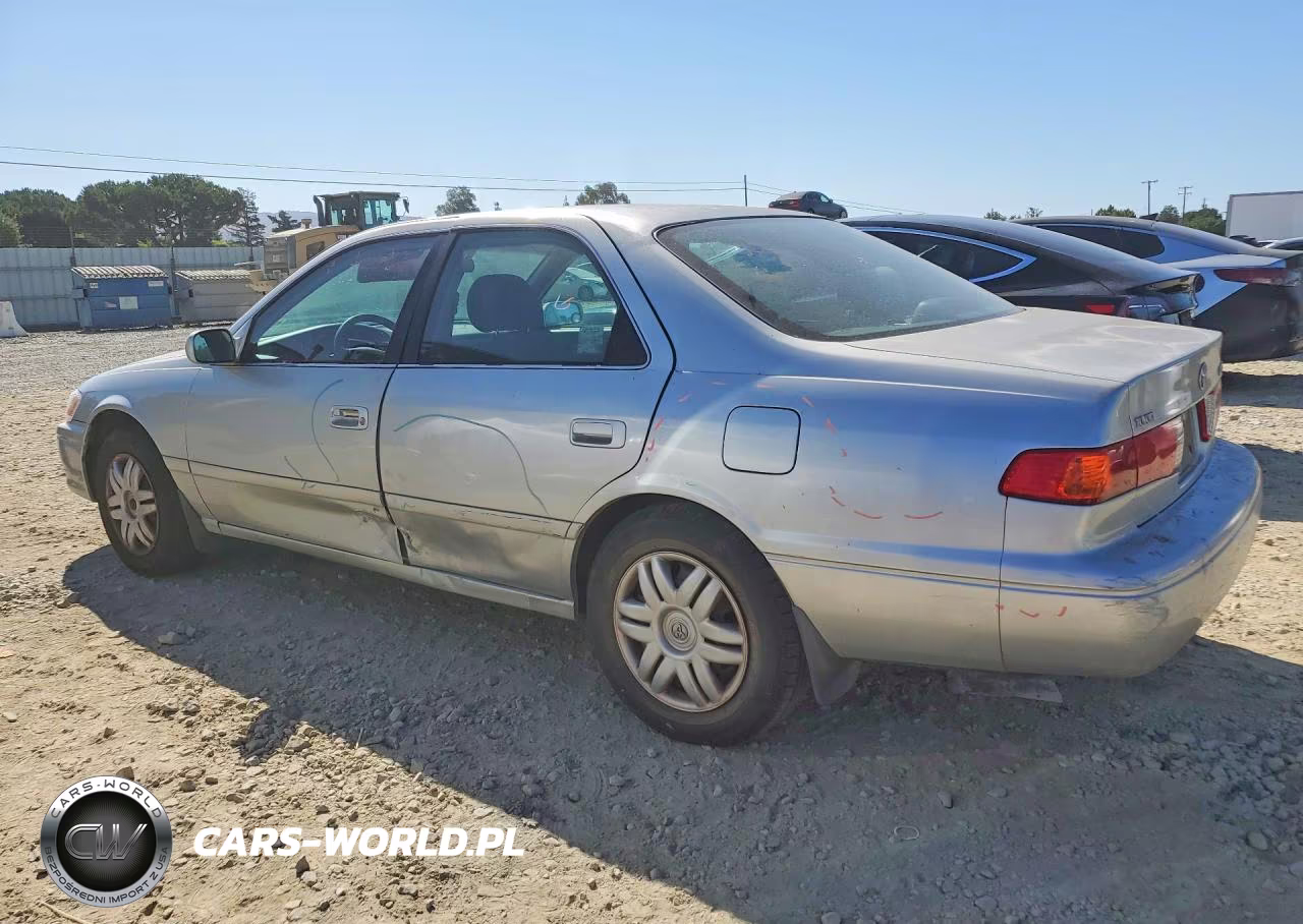 2001 Toyota Camry Le VIN:4T1BG22K51U105539 - 2