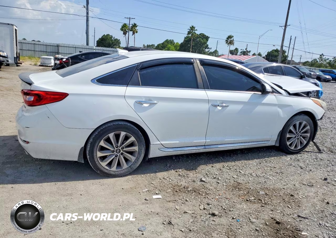 2015 Hyundai Sonata Sport VIN:5NPE34AF0FH143033 - 3