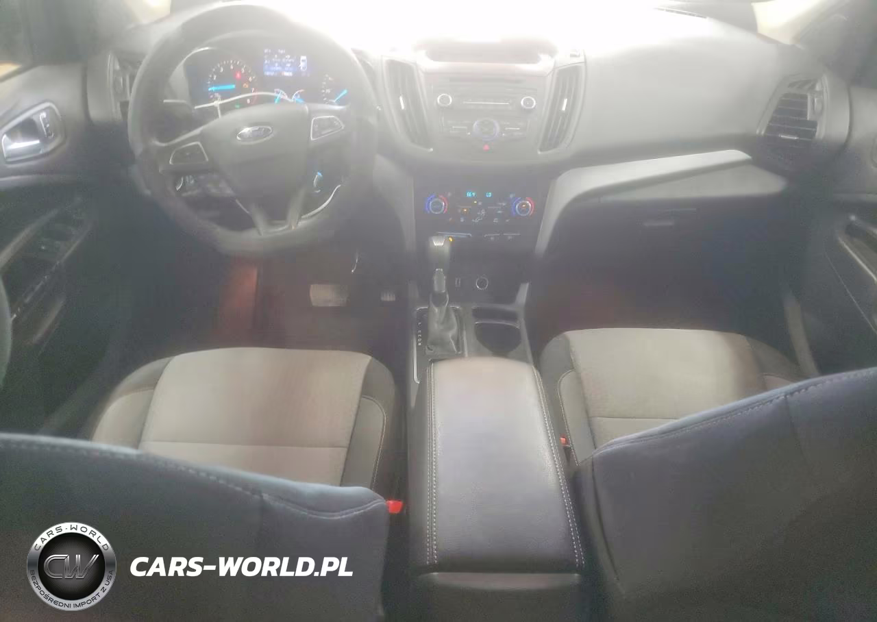 2017 Ford Escape Se VIN:1FMCU0GD2HUA74563 - 8