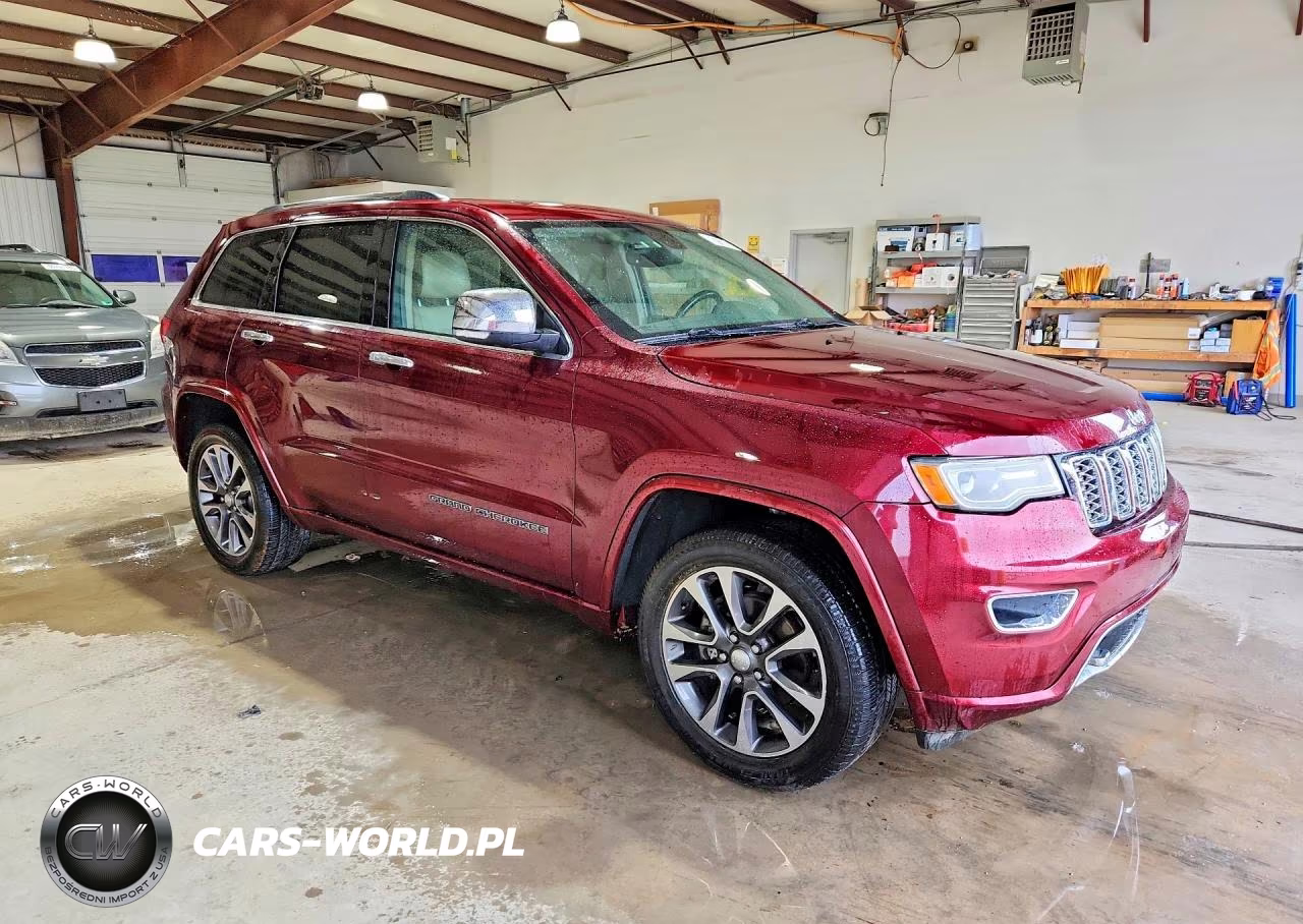 2017 Jeep Grand Cherokee Overland VIN:1C4RJECG0HC609318 - 4