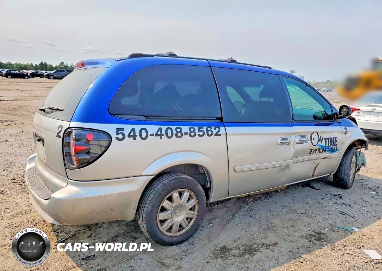 2005 Chrysler Town & Country Lx VIN:2C8GP44R95R174185 - 3