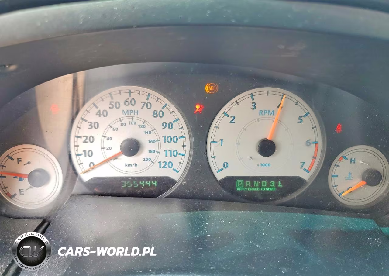 2005 Chrysler Town & Country Lx VIN:2C8GP44R95R174185 - 9