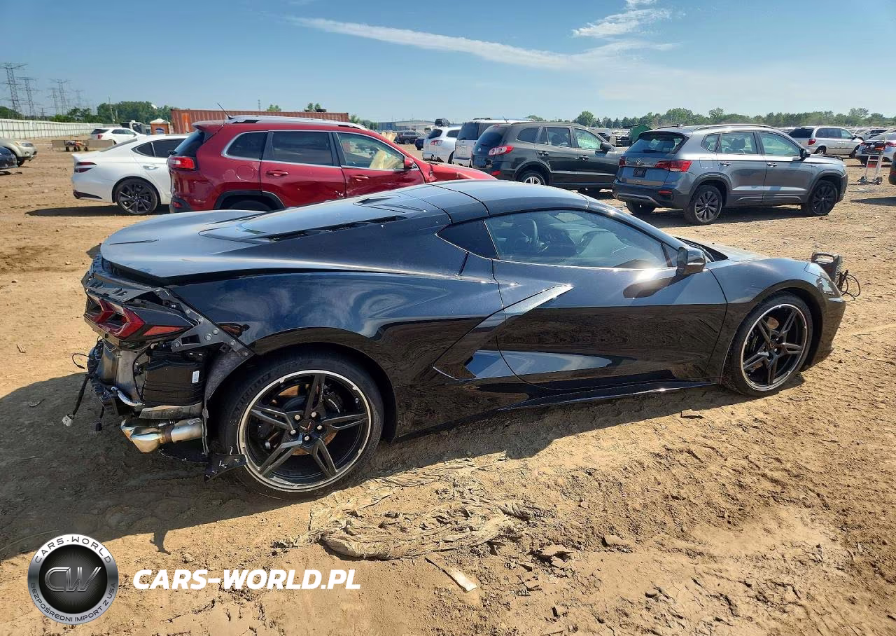 2023 Chevrolet Corvette Stingray 2Lt VIN:1G1YB2D46P5137083 - 3