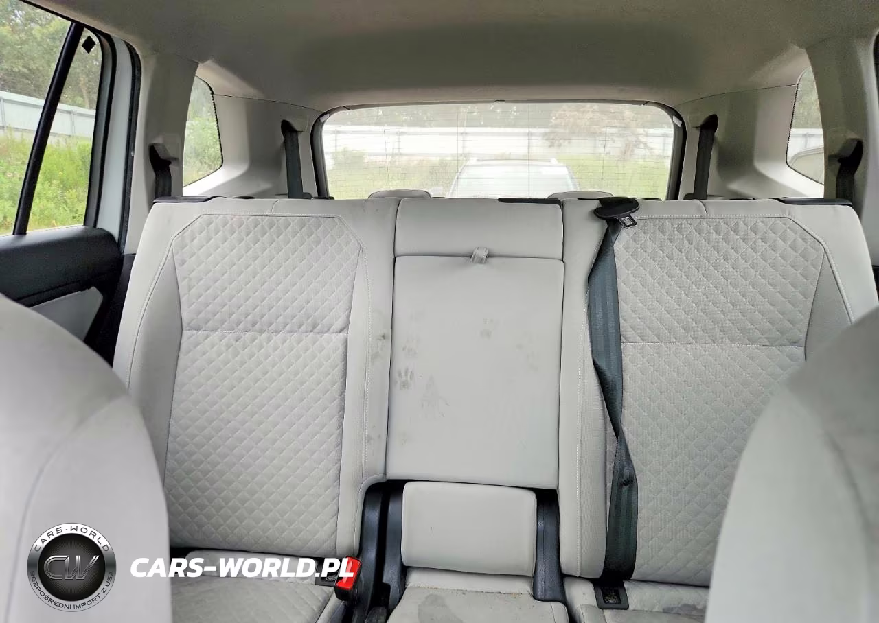 2021 Volkswagen Tiguan S VIN:3VV1B7AX5MM043689 - 10