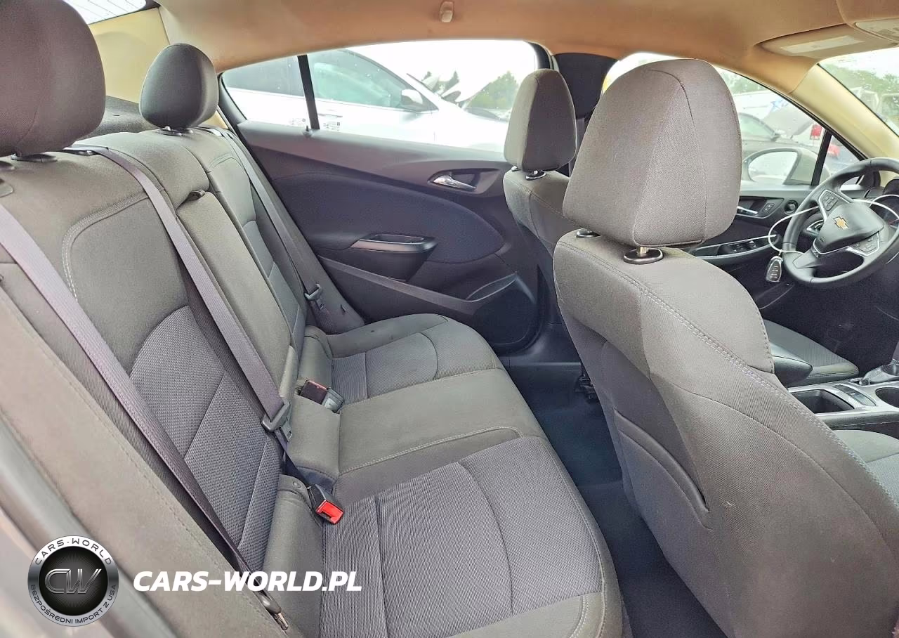 2017 Chevrolet Cruze Lt VIN:1G1BE5SM0H7196203 - 10