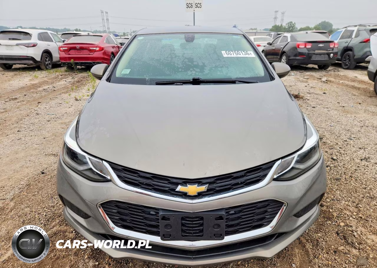 2017 Chevrolet Cruze Lt VIN:1G1BE5SM0H7196203 - 5