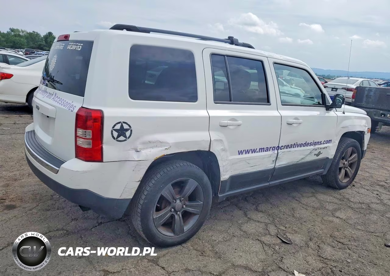 2014 Jeep Patriot Latitude VIN:1C4NJPFA7ED624907 - 3