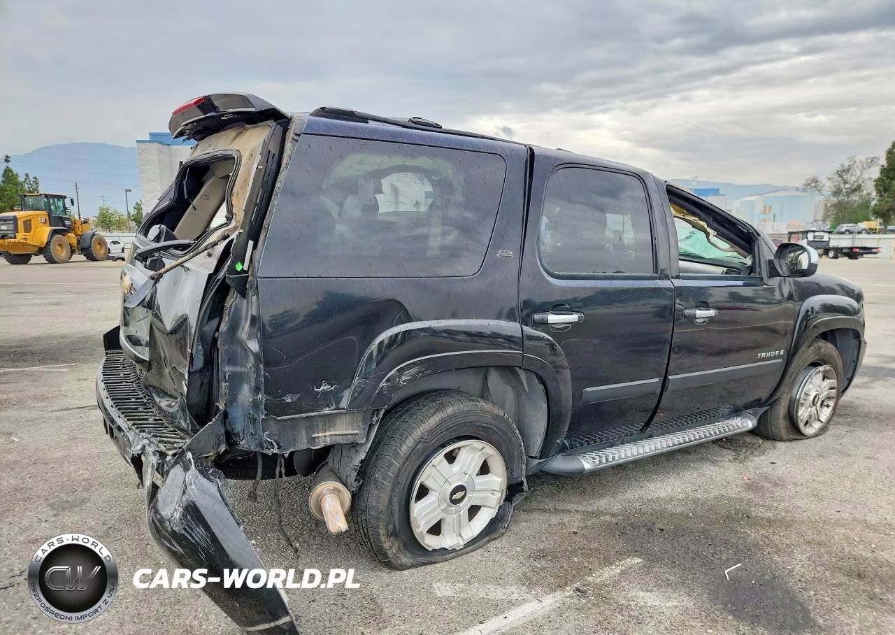 2007 Chevrolet Tahoe K1500 VIN:1GNFK13027R290115 - 3