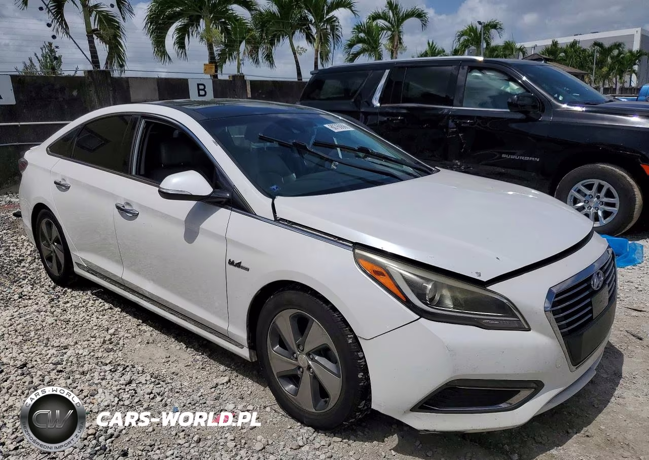 2016 Hyundai Sonata Hybrid Limited VIN:KMHE34L12GA031694 - 4