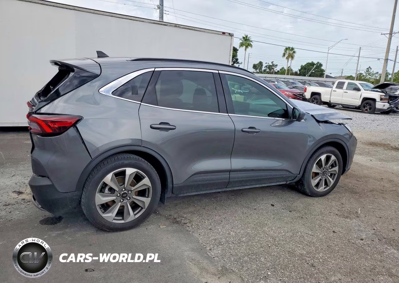 2025 Ford Escape Platinum VIN:1FMCU0JZ2SUA15394 - 3