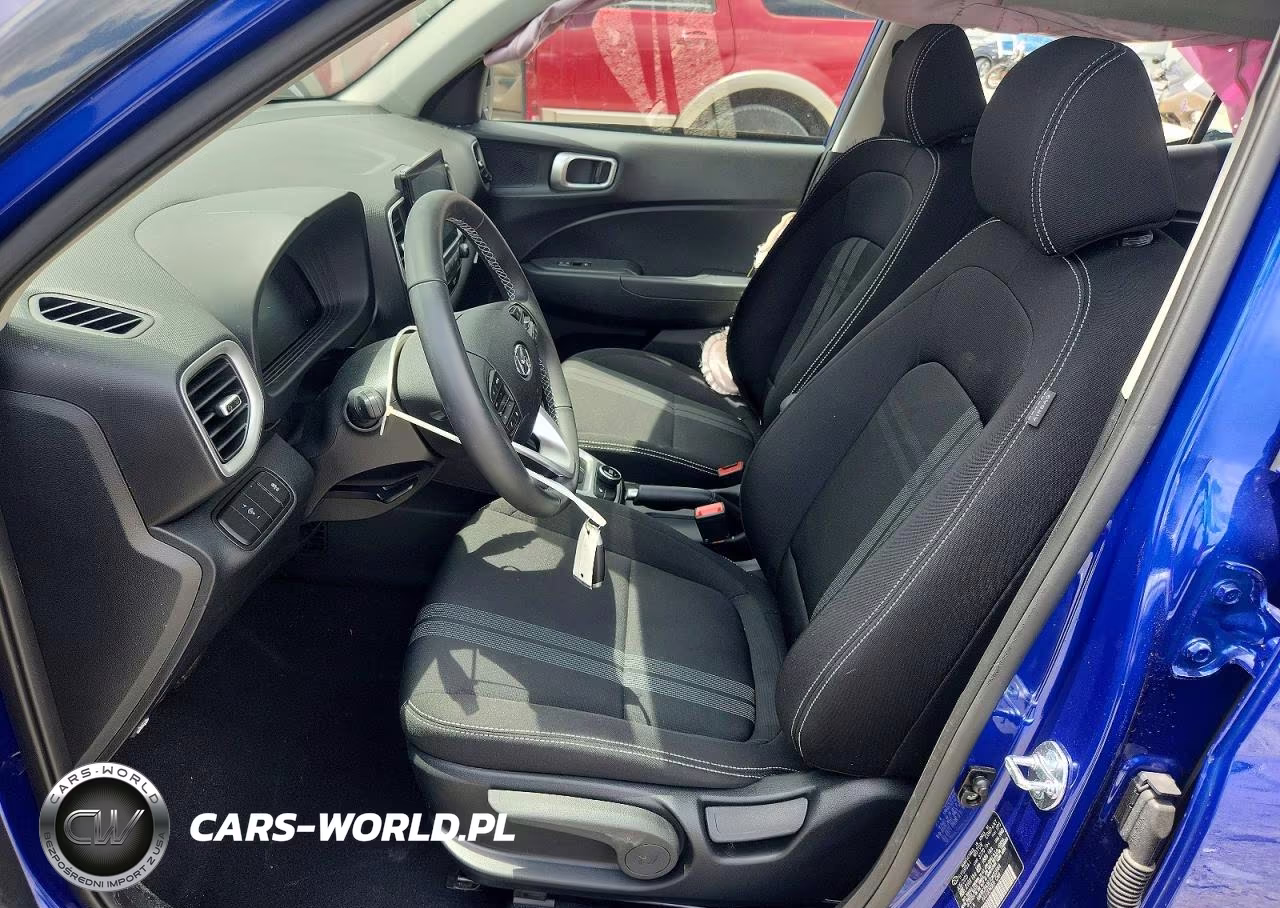 2026 Hyundai Venue Sel VIN:KMHRC8A36TU423664 - 7