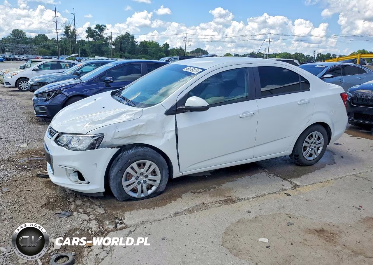 2020 Chevrolet Sonic Ls – zdjęcie 1 z 12