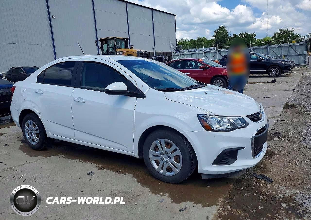 2020 Chevrolet Sonic Ls VIN:1G1JB5SB6L4105352 - 4