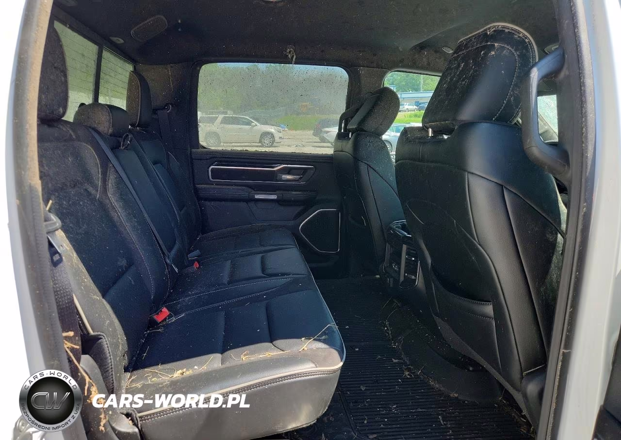 2022 Ram 1500 Laramie VIN:1C6SRFJT9NN428550 - 10