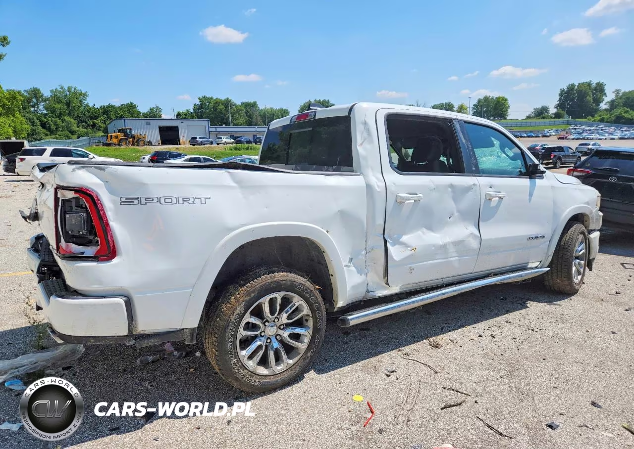 2022 Ram 1500 Laramie VIN:1C6SRFJT9NN428550 - 3