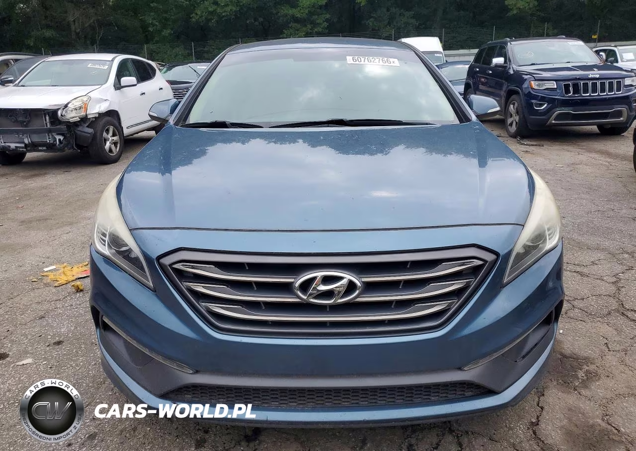 2017 Hyundai Sonata Sport VIN:5NPE34AF6HH496721 - 5