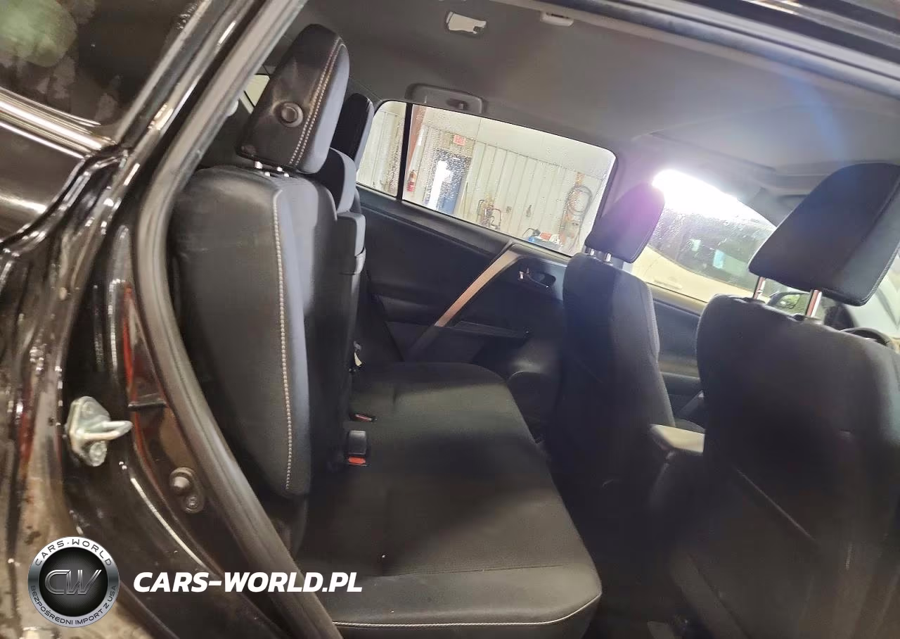 2016 Toyota Rav4 Hv Xle VIN:JTMRJREV7GD056971 - 11