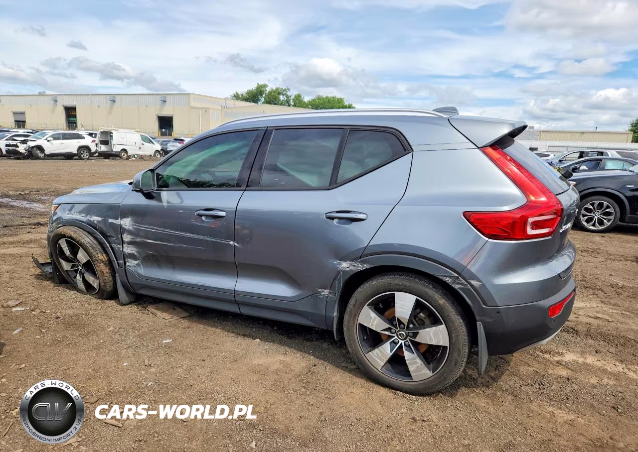 2019 Volvo Xc40 T5 Momentum VIN:YV4162XZ8K2006653 - 2