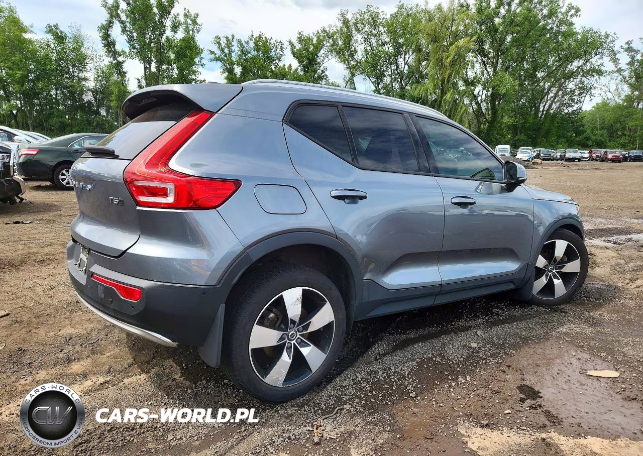 2019 Volvo Xc40 T5 Momentum VIN:YV4162XZ8K2006653 - 3