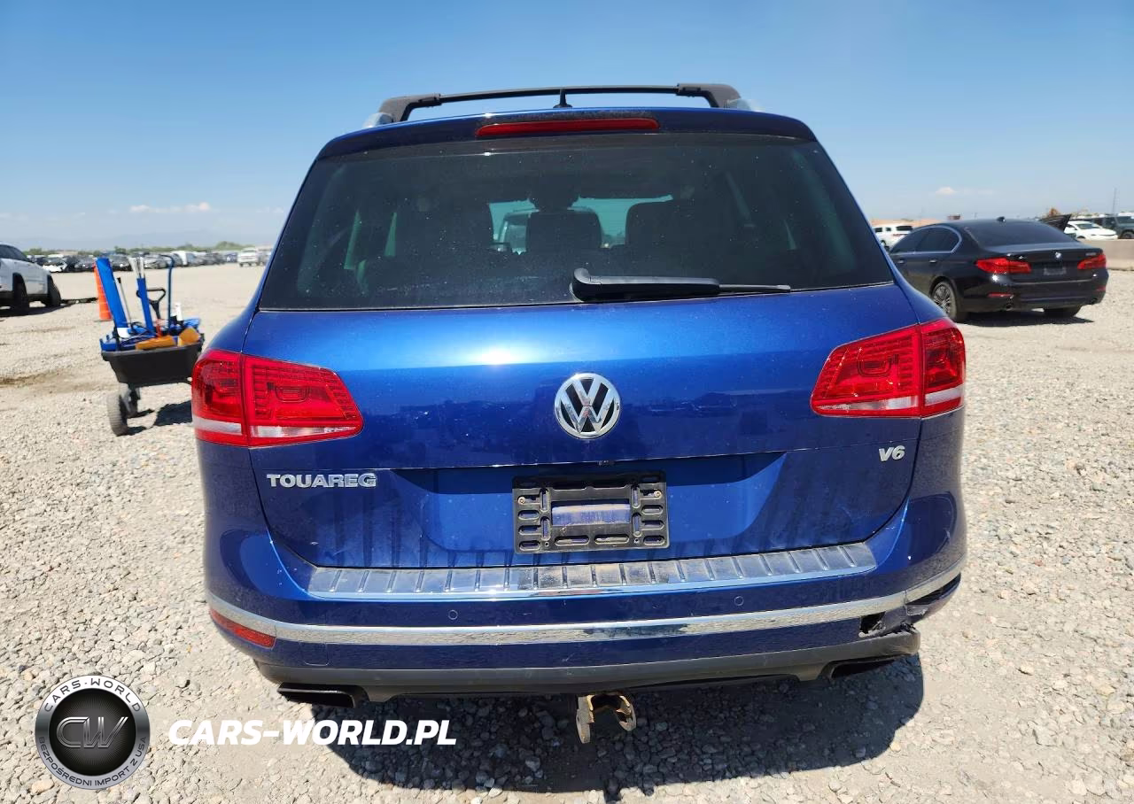 2016 Volkswagen Touareg Sport VIN:WVGEF9BP2GD010093 - 6