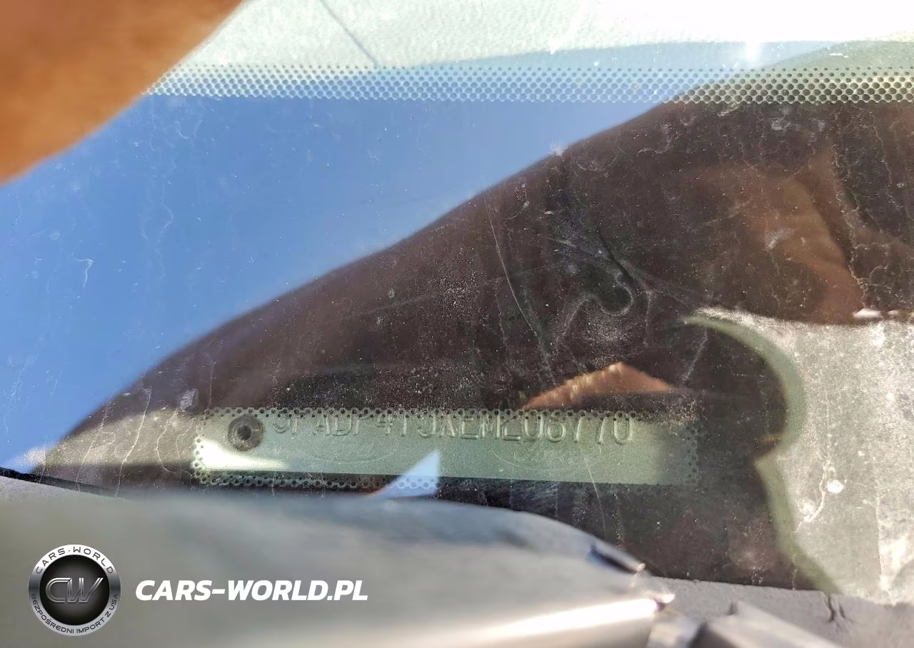 2014 Ford Fiesta S VIN:3FADP4TJXEM206770 - 13