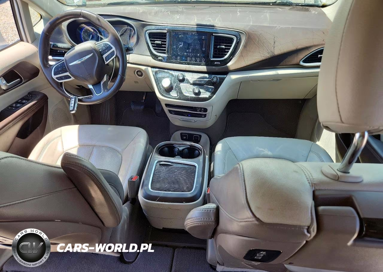 2018 Chrysler Pacifica Touring L Plus VIN:2C4RC1EG8JR315064 - 8