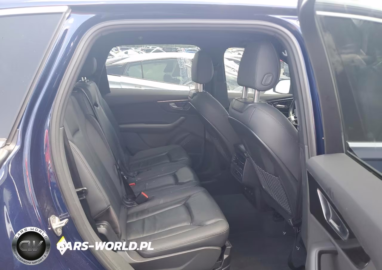 2022 Audi Q7 Premium Plus VIN:WA1LXBF78ND019642 - 11