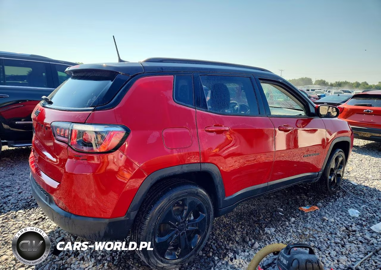 2019 Jeep Compass Latitude VIN:3C4NJDBB4KT761127 - 3