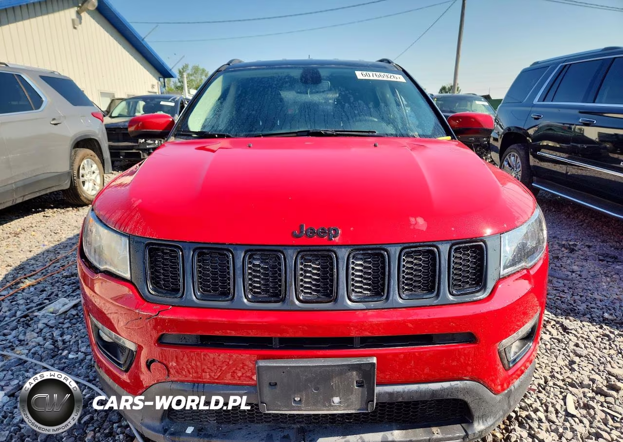 2019 Jeep Compass Latitude VIN:3C4NJDBB4KT761127 - 5