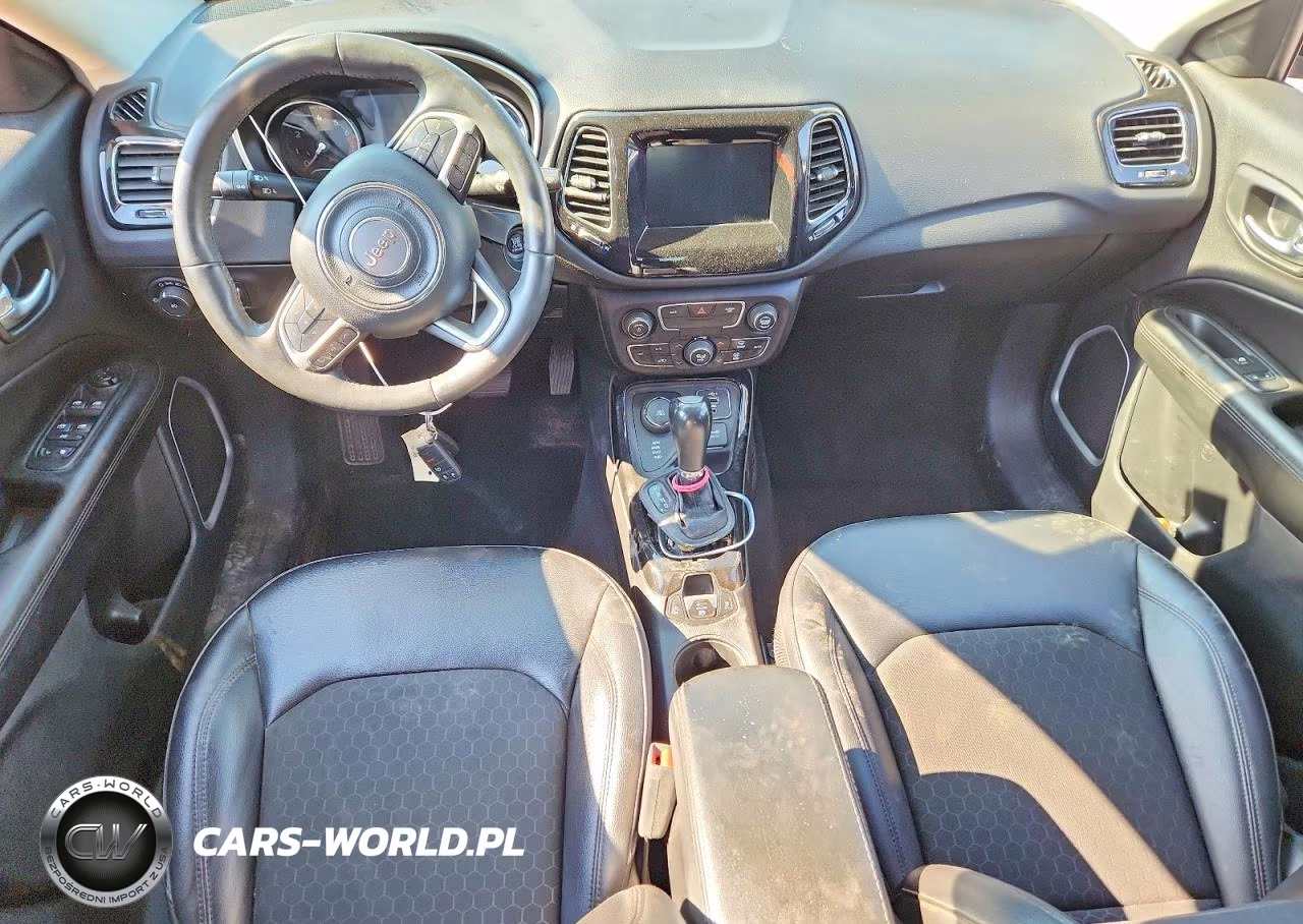 2019 Jeep Compass Latitude VIN:3C4NJDBB4KT761127 - 8