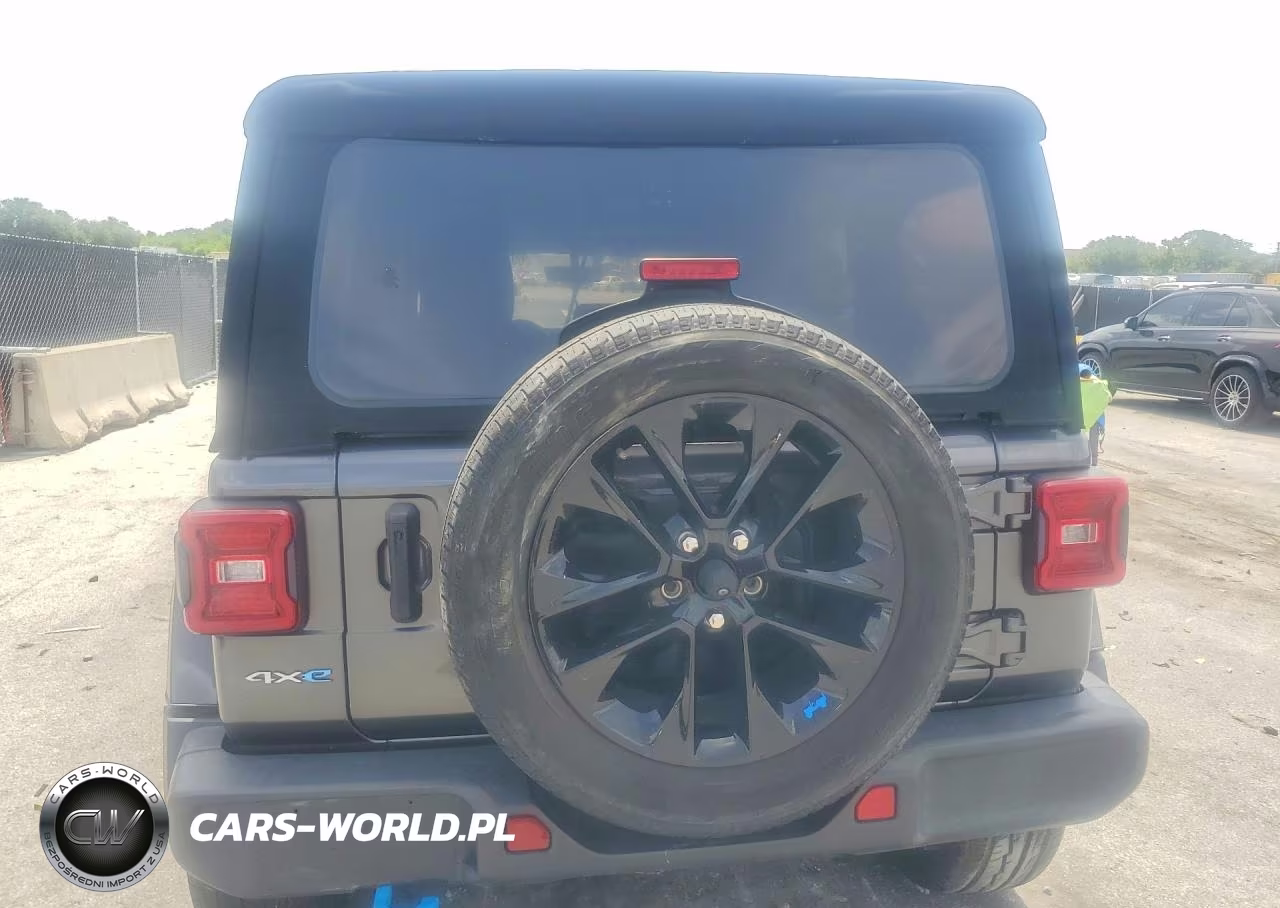 2023 Jeep Wrangler Sahara 4Xe VIN:1C4JJXP61PW581133 - 6