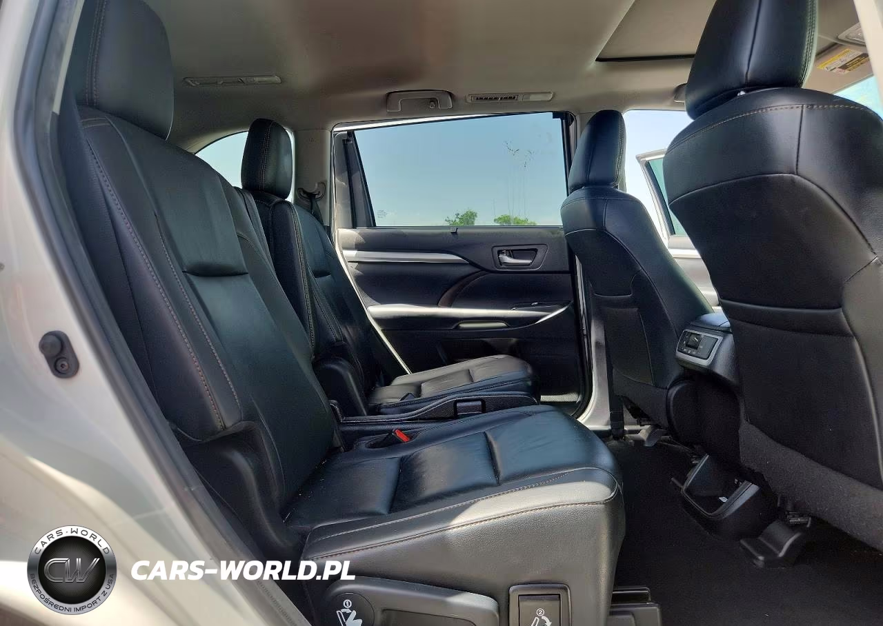 2019 Toyota Highlander Xle VIN:5TDKZRFH0KS342774 - 11