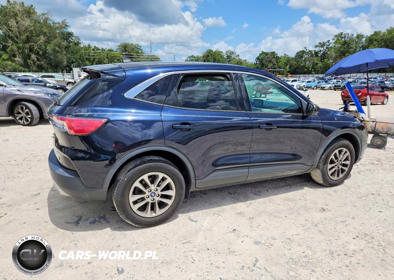 2021 Ford Escape Se VIN:1FMCU9G66MUA19386 - 3