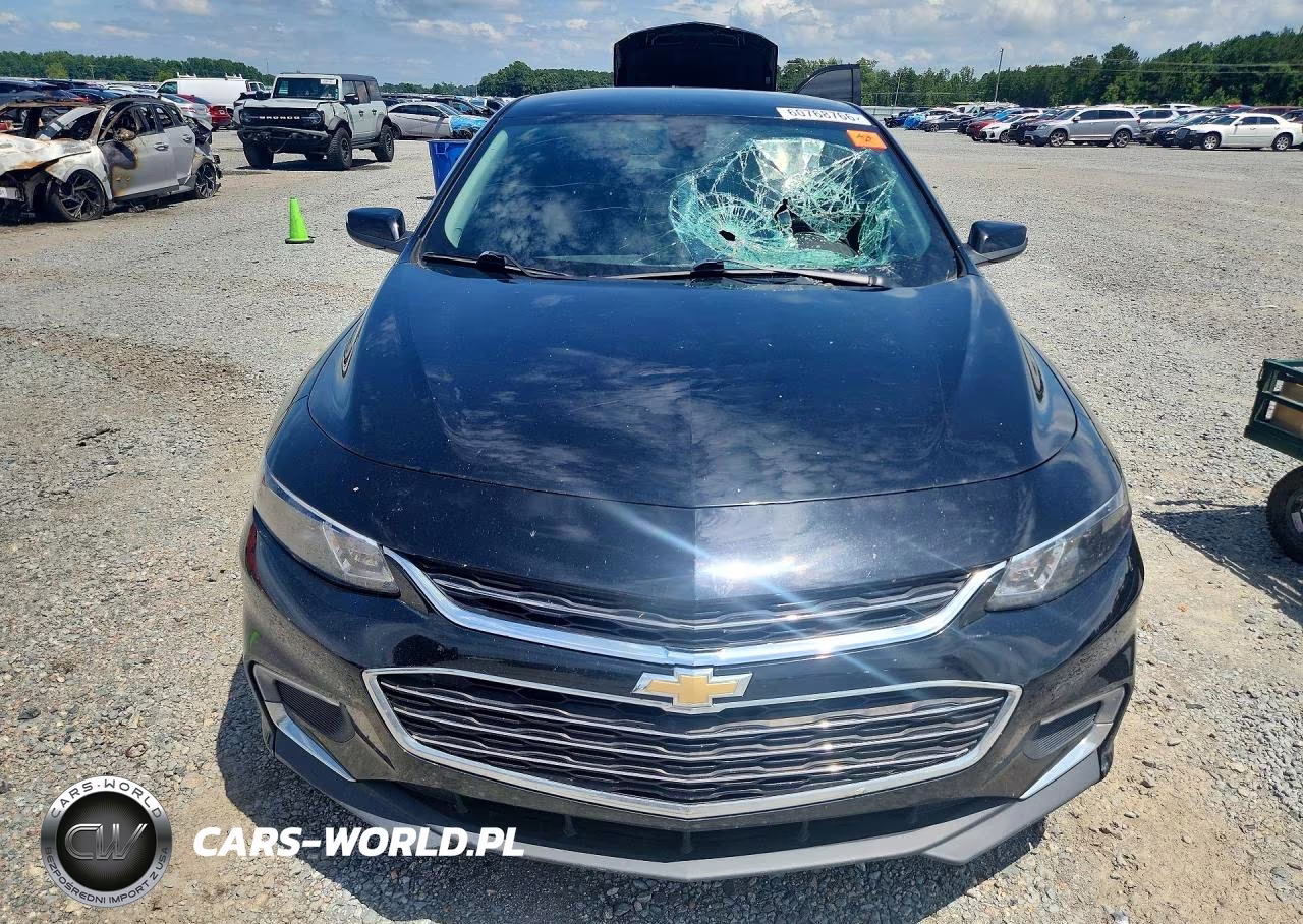 2018 Chevrolet Malibu VIN:1G1ZD5ST8JF216119 - 5