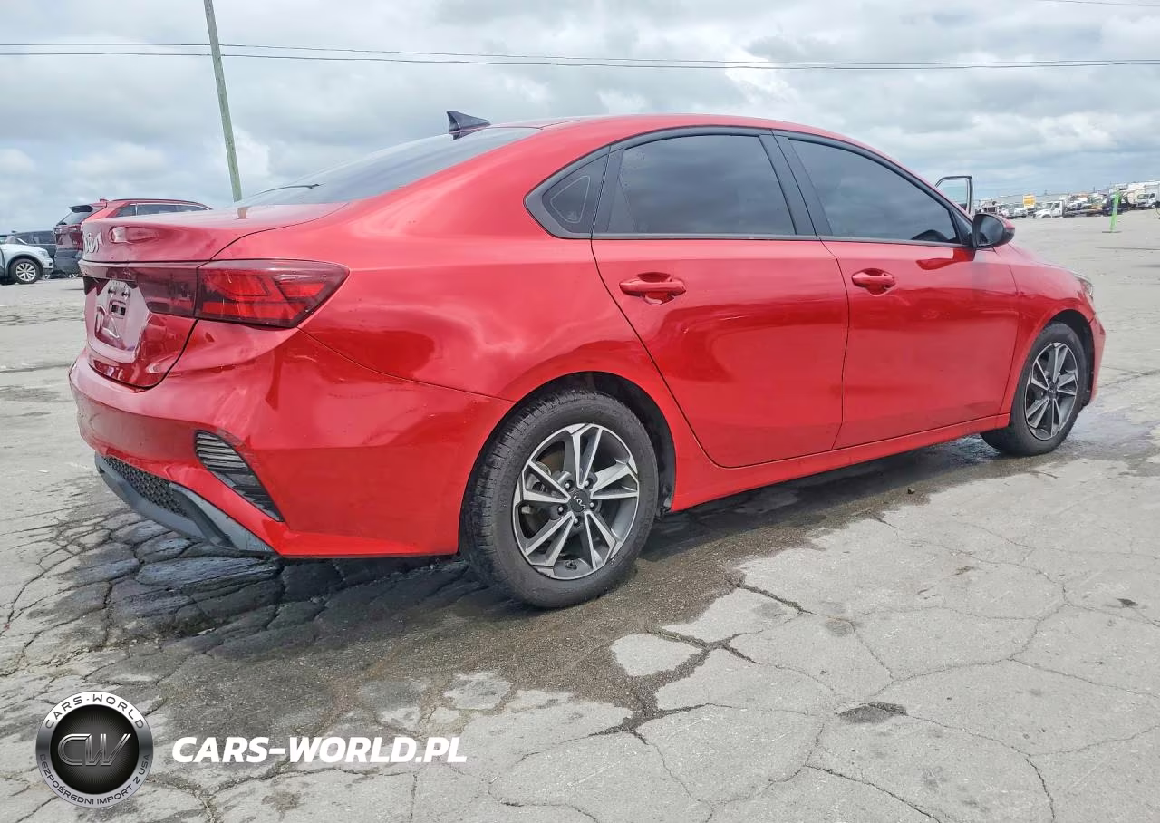 2023 Kia Forte Lxs VIN:3KPF24AD7PE562301 - 3