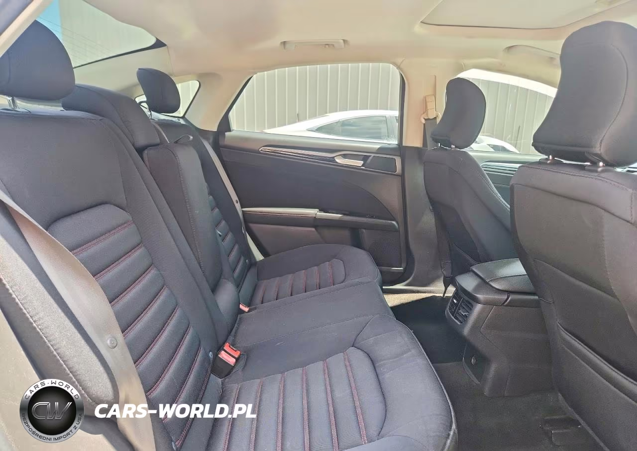 2016 Ford Fusion Se VIN:3FA6P0H70GR337369 - 10
