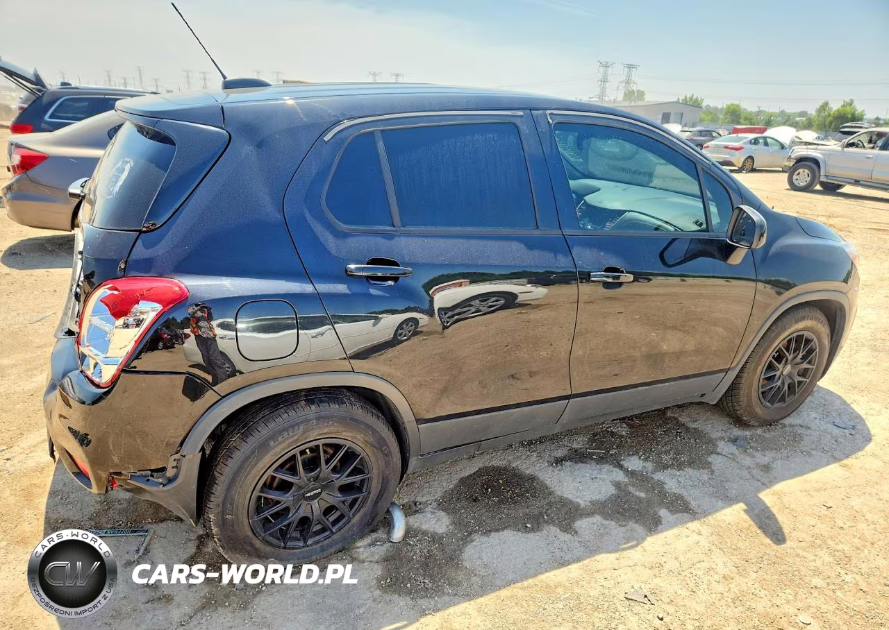 2020 Chevrolet Trax Ls VIN:3GNCJKSB9LL121953 - 3