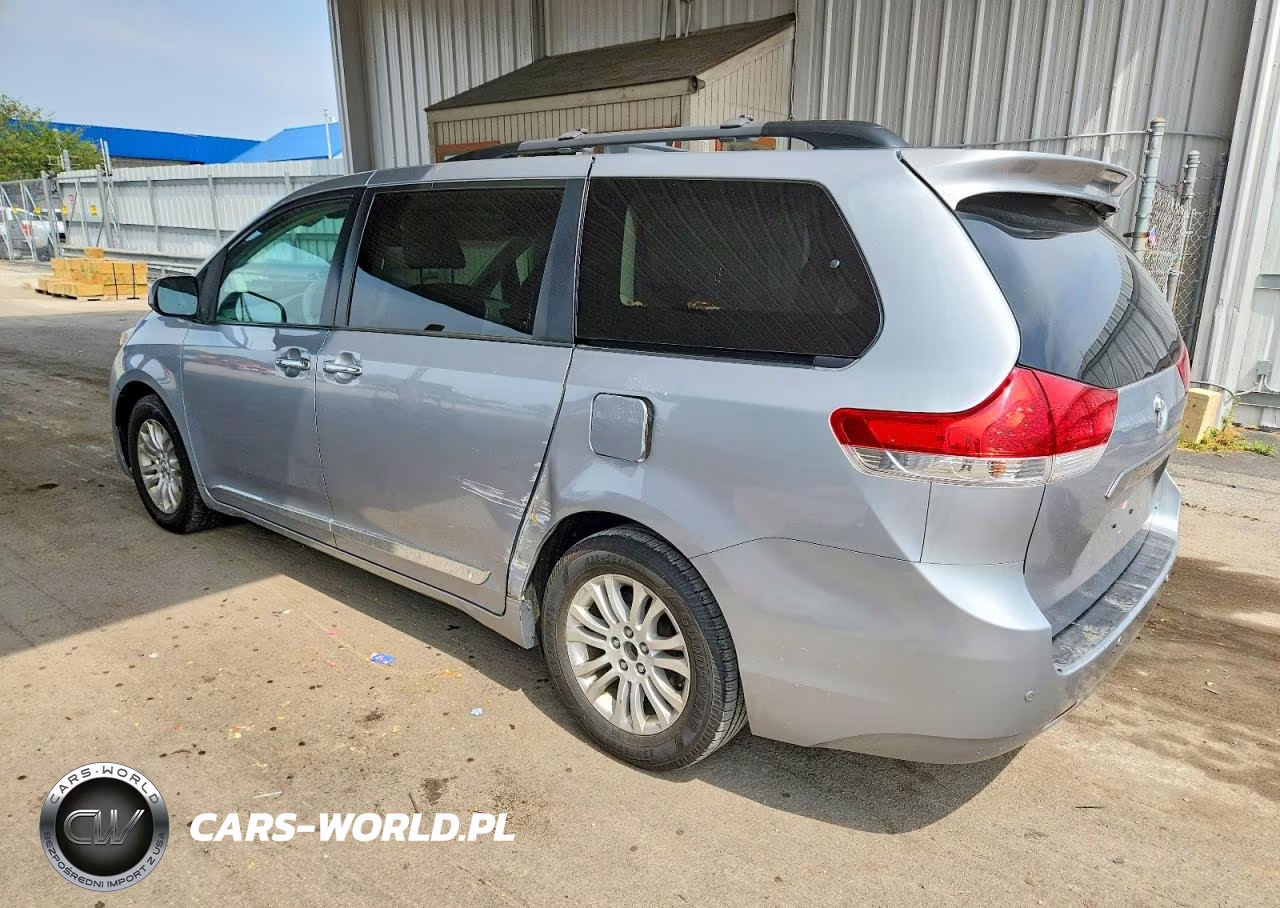 2014 Toyota Sienna Xle 8-Passenger VIN:5TDYK3DC2ES414274 - 3