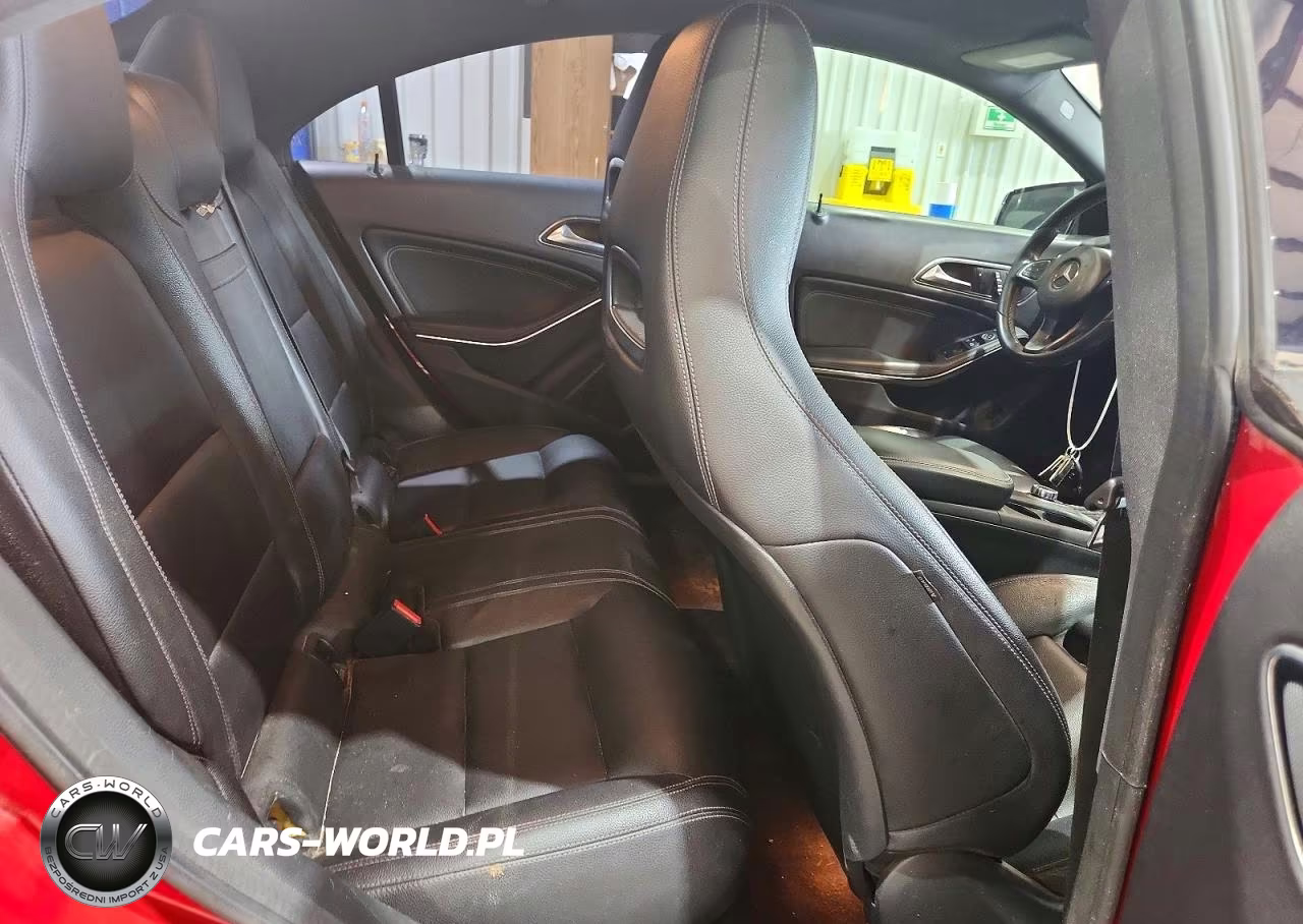 2018 Mercedes-Benz Cla 250 VIN:WDDSJ4EB1JN587066 - 10