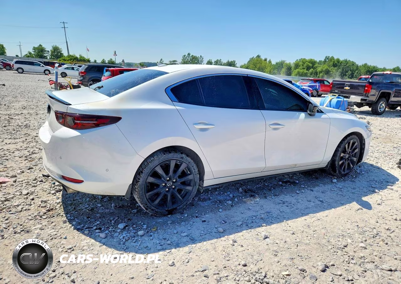 2021 Mazda 3 Premium Plus VIN:JM1BPBEY5M1316668 - 3