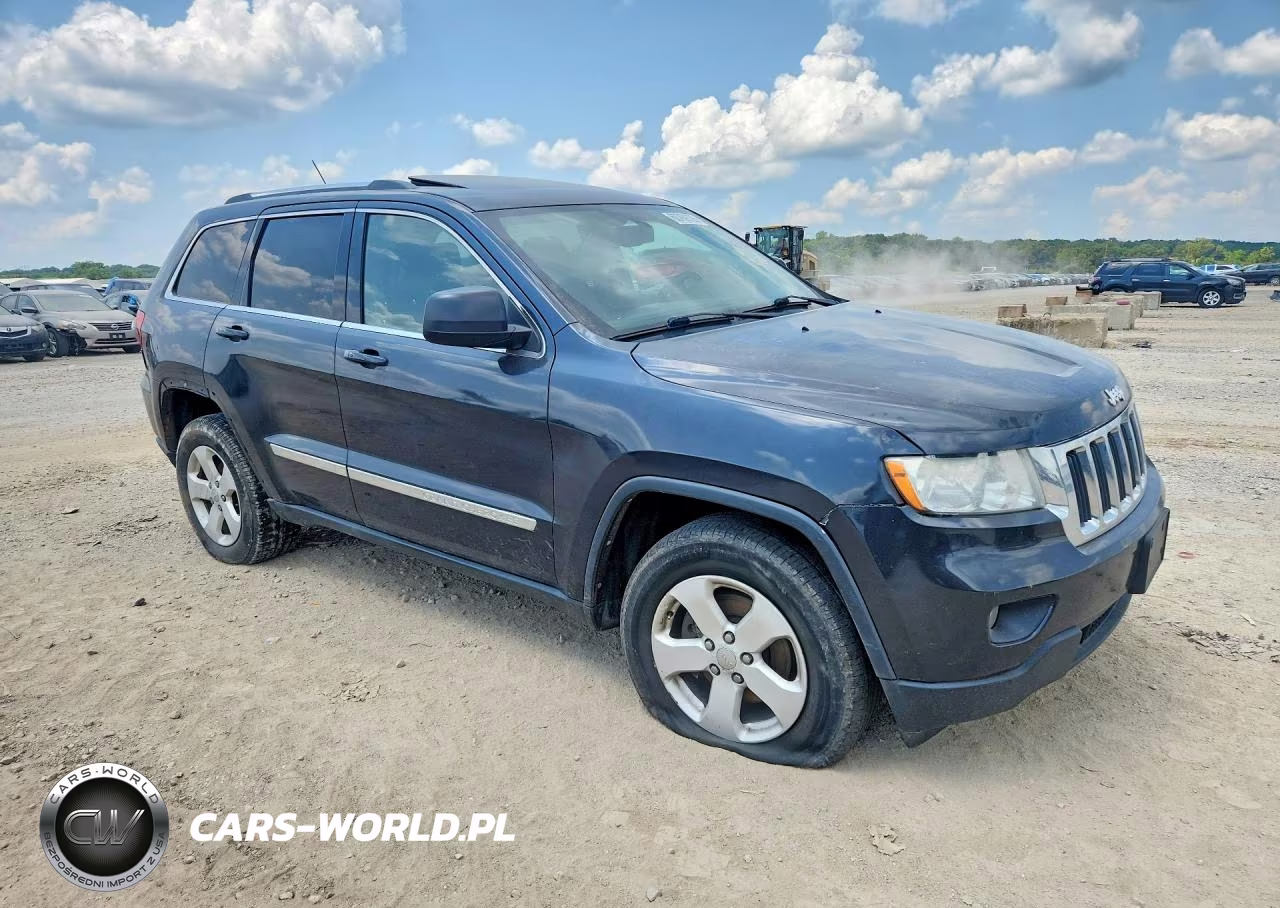2013 Jeep Grand Cherokee Laredo VIN:1C4RJFAG3DC650190 - 4