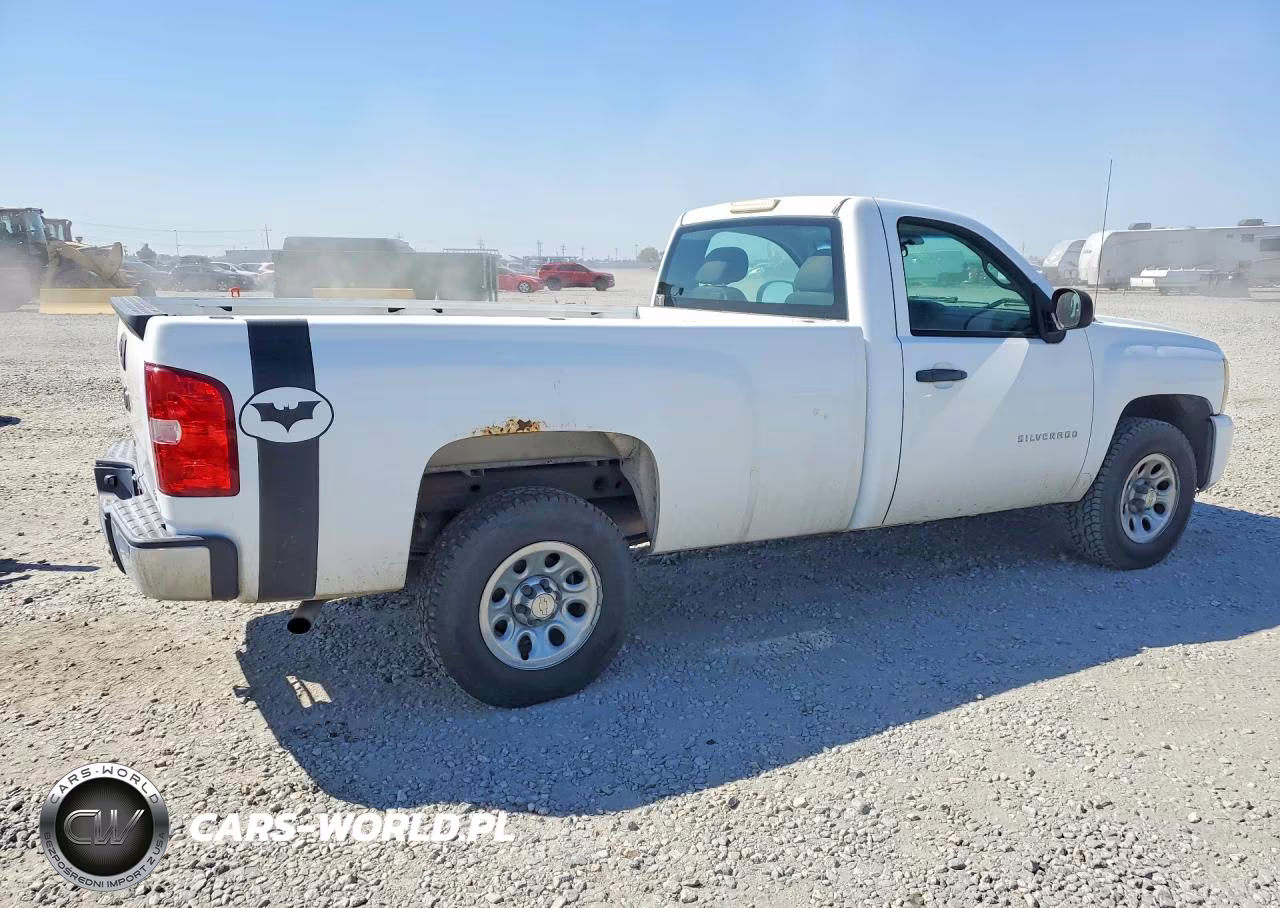 2010 Chevrolet Silverado C1500 VIN:1GCPCPEXXAZ151879 - 3