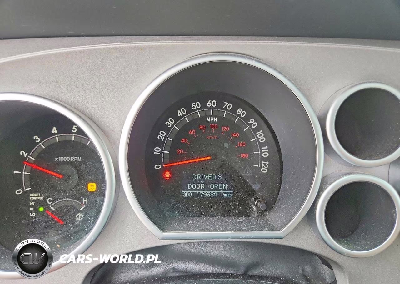 2012 Toyota Sequoia Platinum VIN:5TDDW5G14CS069562 - 9