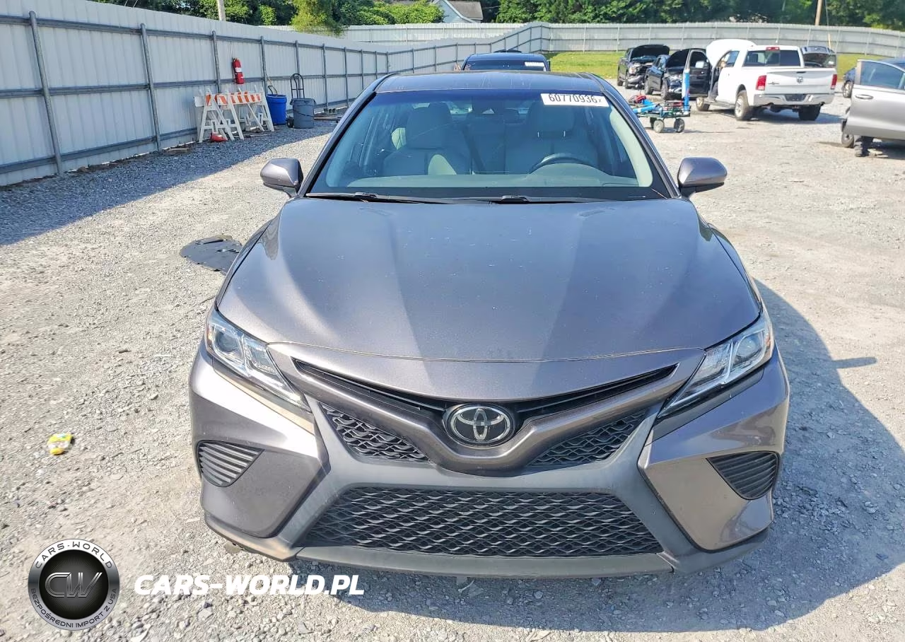 2020 Toyota Camry Se VIN:4T1G11AK8LU510722 - 5