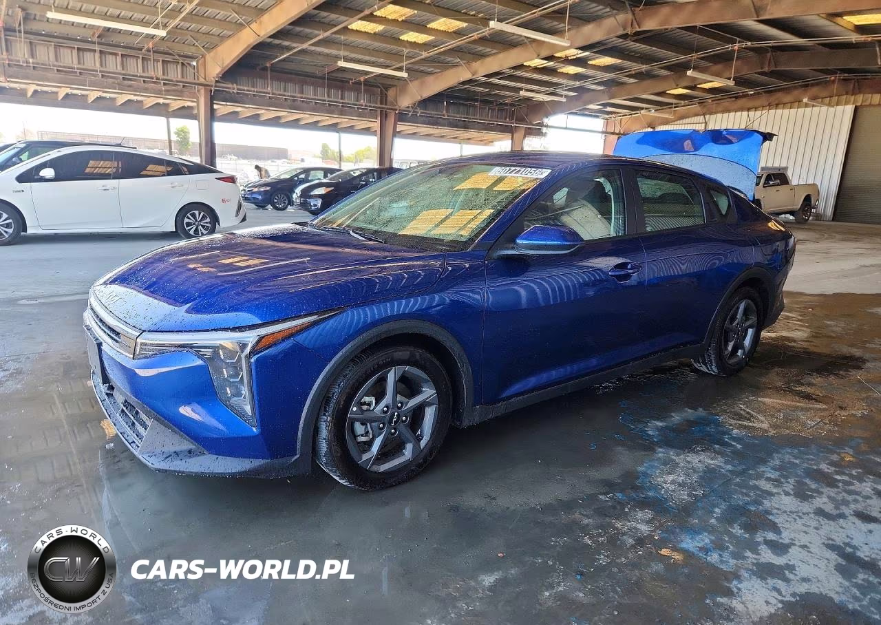 2025 Kia K4 Lxs – zdjęcie 1 z 12