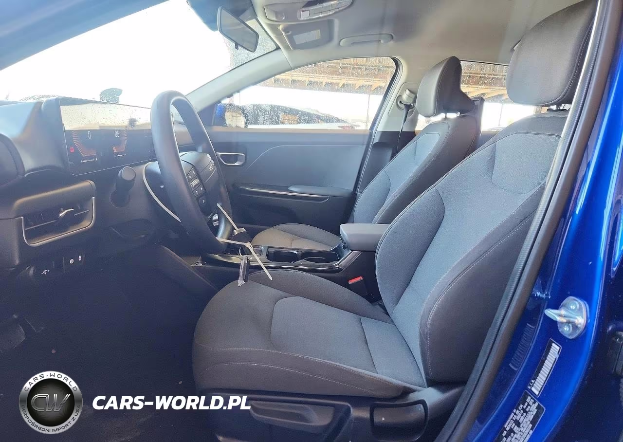 2025 Kia K4 Lxs VIN:3KPFT4DE3SE066194 - 7